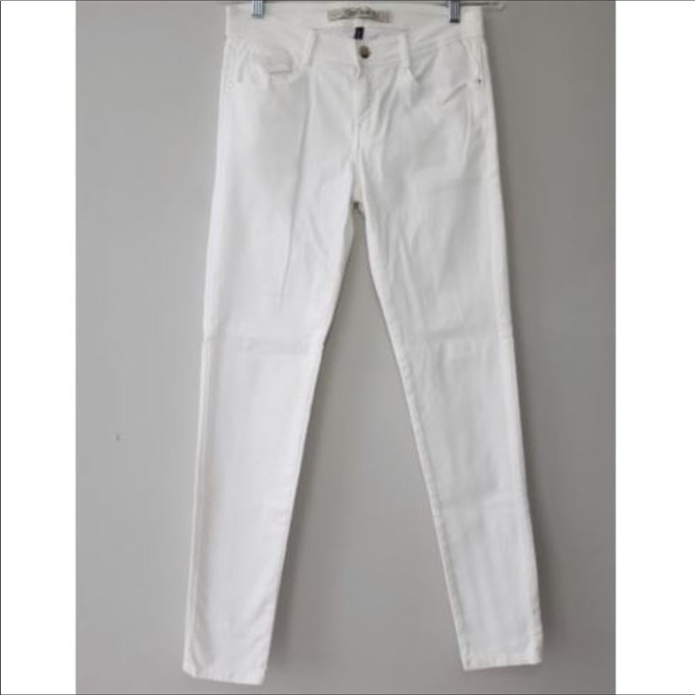 Zara Core Denim Slim White Jeans size 6 *REDUCED*